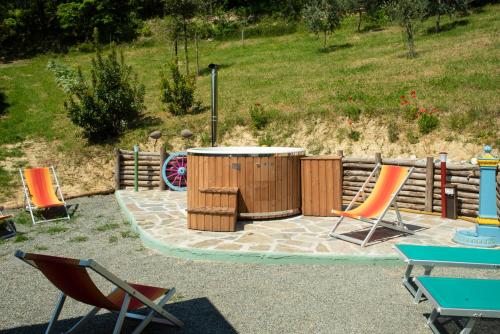 Pezsgőfürdő, Agriturismo La Rovere - I Carrozzoni Gitani in Cossano Belbo
