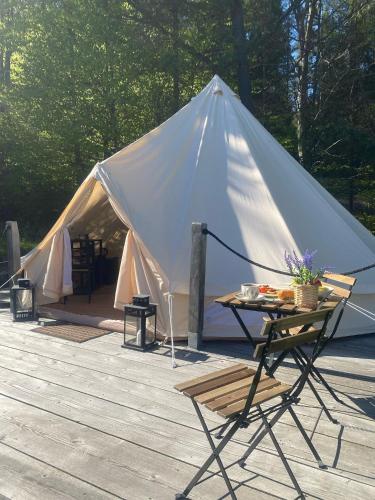 . Glamping-Dimbo