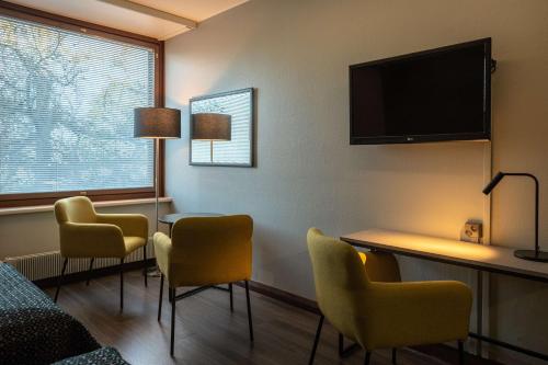 Standard Family Room