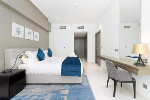 BellaViu Holiday Homes-From City Rush to Calm -2BR Retreat in DAMAC Prive, Dubaï (photo 6)