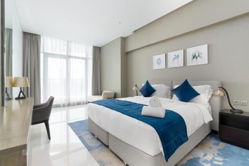 BellaViu Holiday Homes-From City Rush to Calm -2BR Retreat in DAMAC Prive, Dubaï (photo 8)