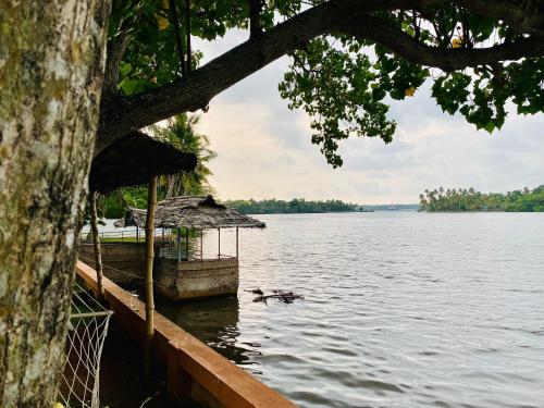 منظر, WaterFront by PALMYRA in كولام