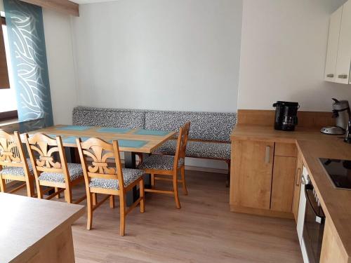 Geräumige Ferienwohnung inmitten der Natur (Geraumige Ferienwohnung inmitten der Natur) in 比紹夫斯格林