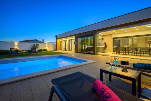 Villa Lada by Istrialux – khách sạn tại Ladici