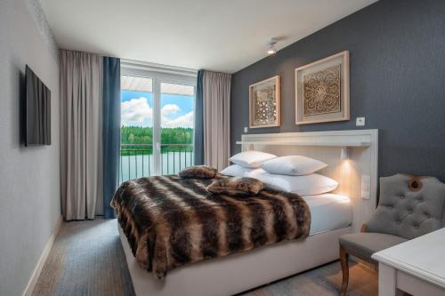 Double Room with Lake View