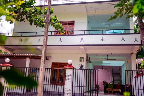 Hilton Cottage - image 2