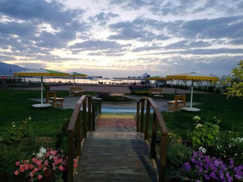 Apkārtne, Квартира студия в Raduga West in Kosh-Kel'