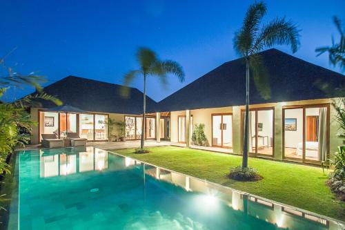 Villa Moyo Bali 𝐇𝐃 𝐏𝐡𝐨𝐭𝐨𝐬 𝐑𝐞𝐯𝐢𝐞𝐰𝐬 - 