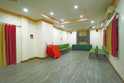 Facilities, Hotel Balaka International in Bolpur