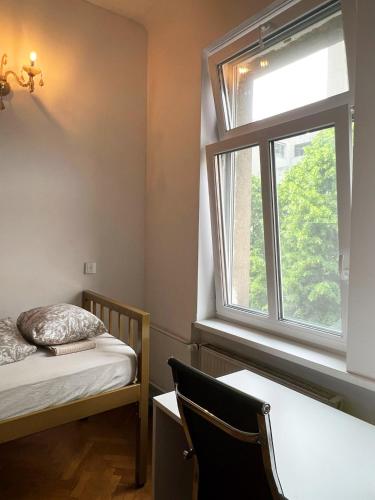 Quintuple Room