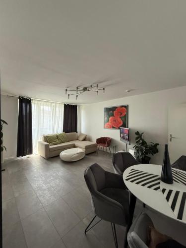 Attractive Flat near Charlottenburg & City Center, Berlin