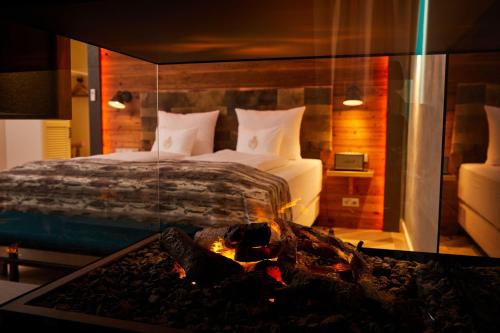 1 king bed, 3 sofa beds
