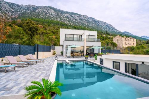 Viesnīcas āriene, Luxury Villa San Rocco in Desne