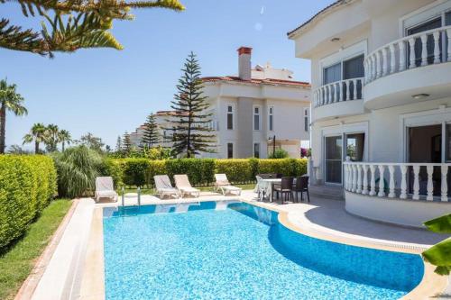 BlueHomes Villas