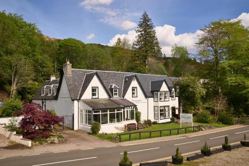 Stage House Bed & Breakfast in Glenfinnan