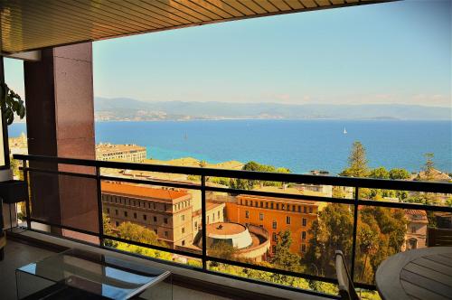 Grand T2 STANDING AJACCIO Proche centre et plages VUE PANORAMIQUE PARKING PRIVE 5