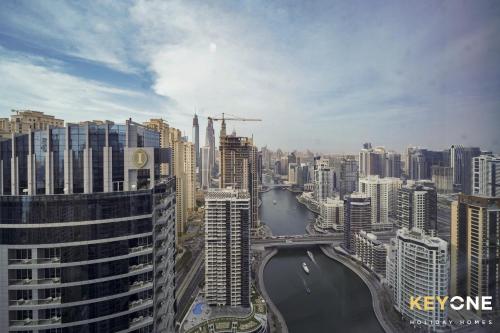 Chic Marina View Living in a Two Bedroom - image 10