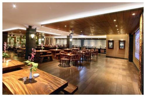 Sukajadi Hotel, Convention and Gallery – Bandung, ID