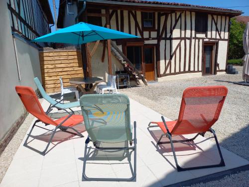 "La Lavandière" climatisation Restauration Parking Privé ("La Lavandiere" climatisation Restauration Parking Prive) in 蒙莫朗西博福爾
