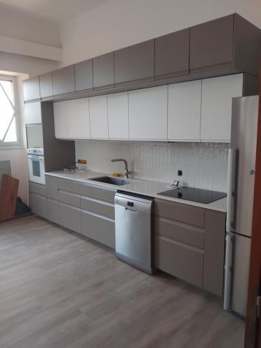 Kitchen, Bel appartement pour 6 personnes avec vue sur le Golfe de St Tropez in Saint-Raphael