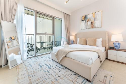 2BR Apartment Walking Distance to Dubai Mall, Downtown Views II, Downtown by Deluxe Holiday Homes, Dubaj (fotografie 3)