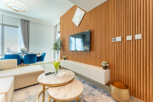 2BR Apartment Walking Distance to Dubai Mall, Downtown Views II, Downtown by Deluxe Holiday Homes, Dubaj (fotografie 8)