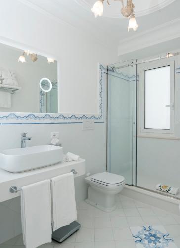 681454369 Hotel Quisisana