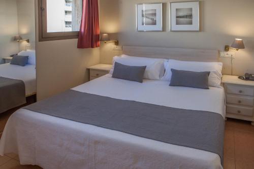 Apartahotel Aguadulce - image 11