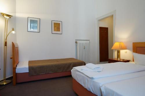 Hotel Ambert - image 4