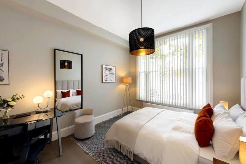Collingham Road - 2 Bedroom Apartment I - image 5