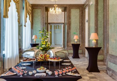 Vergaderruimte / feestzalen, Hotel Bellotto near Monument to the Warsaw Uprising