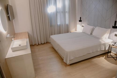 Nireus Hotel – Ano Symi, AZ