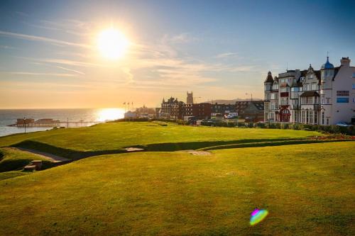 Cliftonville Hotel 4