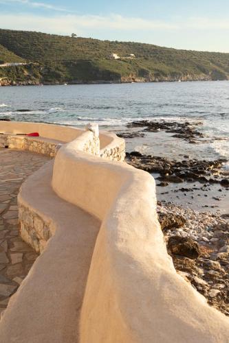 Skats, Paradise Can Wait Sophia Suites in Omales