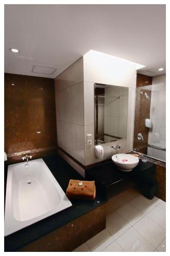 Sukajadi Hotel, Convention and Gallery Room Type - Suite Room - Room Only