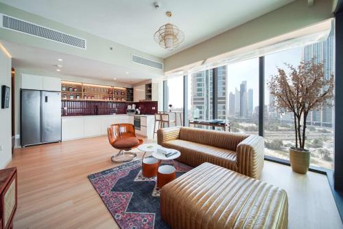 PVH - 2BR Artistic Retreat in Downtown Views 2 - image 8
