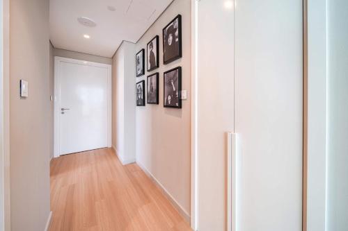 PVH - 2BR Artistic Retreat in Downtown Views 2 - image 4