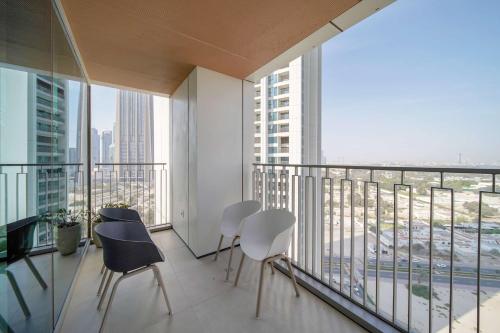 PVH - 2BR Artistic Retreat in Downtown Views 2 - image 6