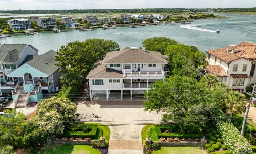 Harbor Tide Estate By Sea Scape Properties in Wrightsville Beach