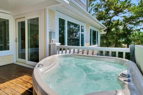 Harbor Tide Estate By Sea Scape Properties in Wrightsville Beach