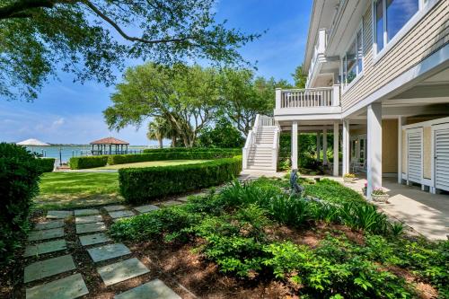 Harbor Tide Estate By Sea Scape Properties in Wrightsville Beach