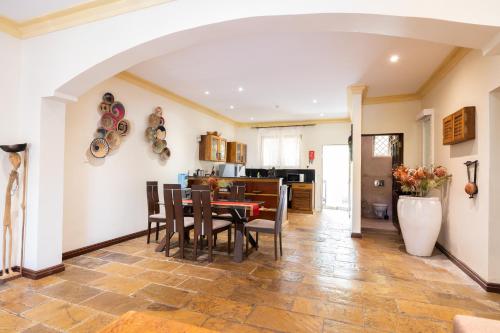 Amani Luxury Apartment Diani 2 Bedroom - image 3