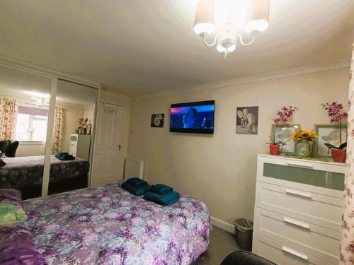 Double room in riverside apartment - B, Glasgow (zdjęcie 3)