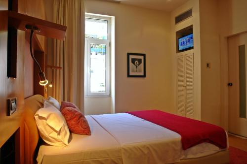 Semeli Hotel - image 12