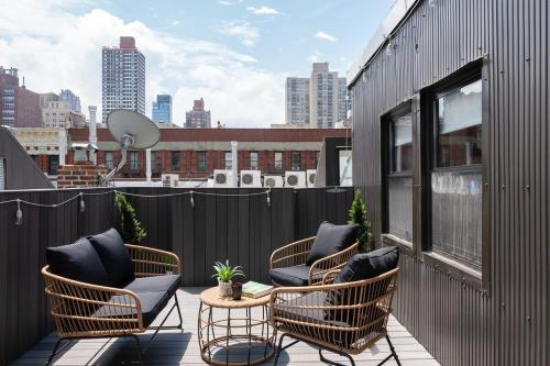 78-4A 2BR Duplex with a Balcony Prime UES - image 2
