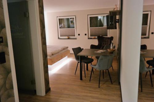 Ferienwohnungen FRENZELHOF ZUM KONJECHT in Konigswartha