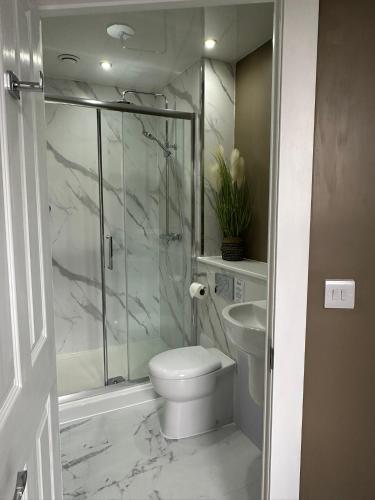 Душ, Peel House Bed and Breakfast in Герван