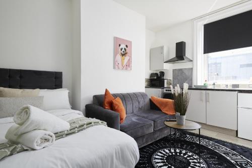 Hayy Vibrant Studios Queensgate in Huddersfield