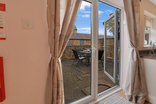 Seadmed, Oak Cottage - North East Escapes in Lesbury