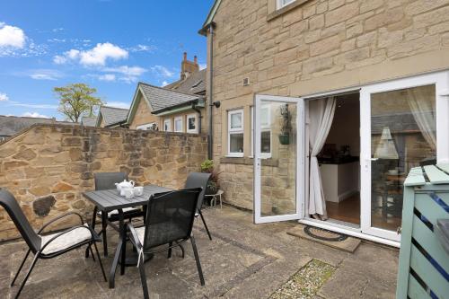 Seadmed, Oak Cottage - North East Escapes in Lesbury